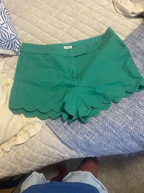 J. Crew Emerald Scalloped Hem High-Rise Women's Shorts
